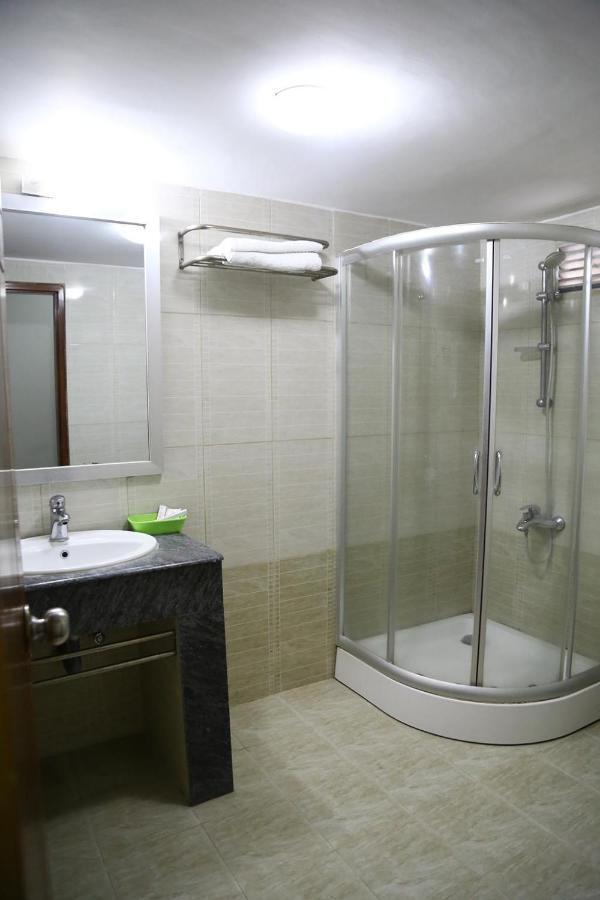 Hotel City Plaza Jashore Kültér fotó